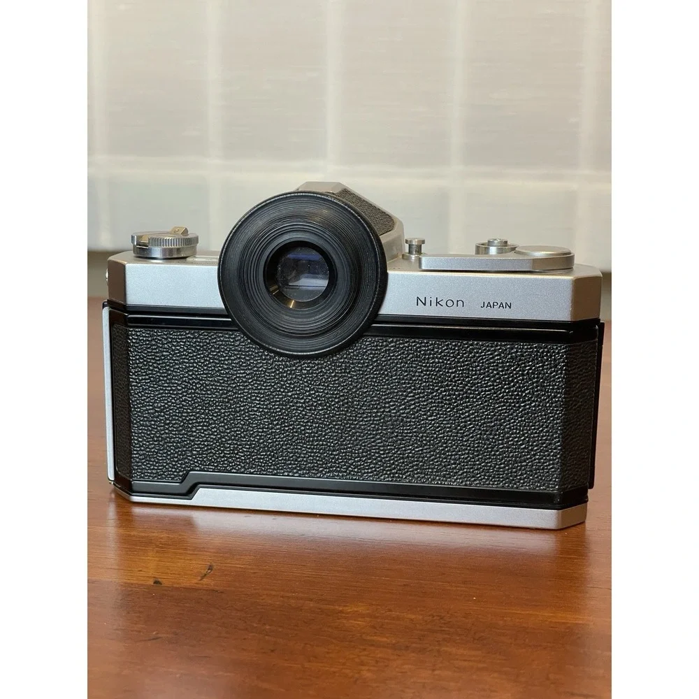 Nikkormat FTN Camera + Nikon 105 mm 1:2.5 Lens